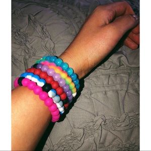 Lokai Jewelry - NEW ➴ LOKAI PACT SET OF 6 Lokai Jewelry - NEW ➴ LOKAI PACT SET OF 6